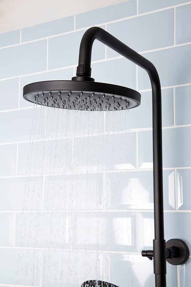 round black shower head
