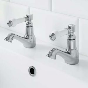 Winchester Traditional Pillar Taps