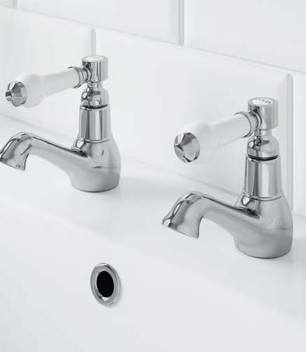 Winchester Traditional Pillar Taps